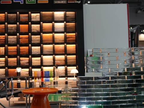 Glass Bricks & Glazed Bricks